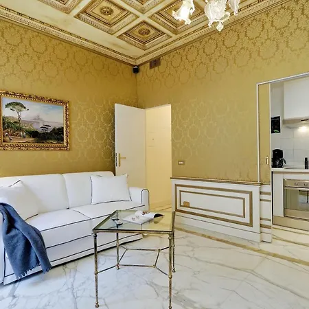 Elegant Nearby Trevi Fountain * 로마